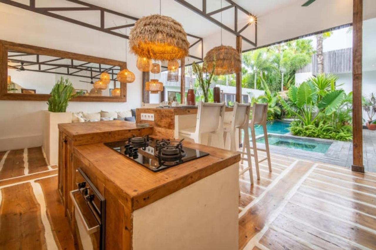 Villa Yogi Surf 3 Canggu 외부 사진